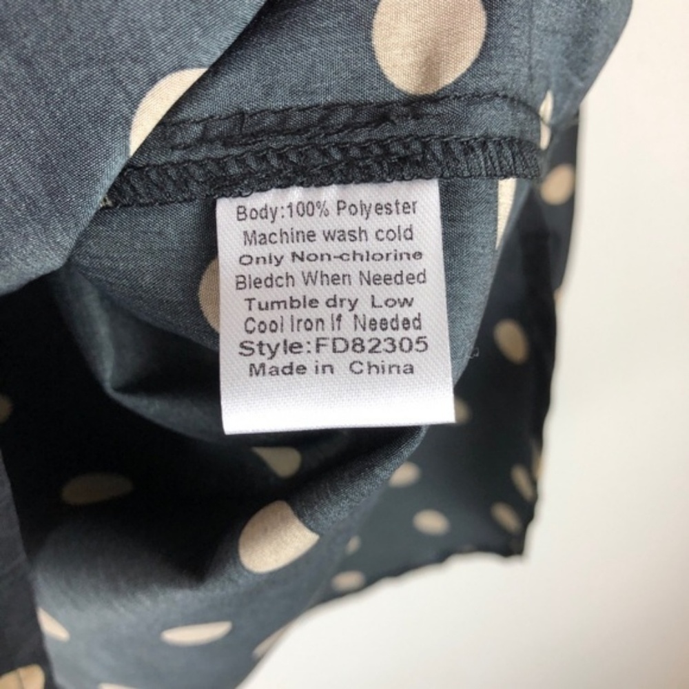 ModCloth | NWOT Hosting Weekend Polka Dot Tunic - Picture 6 of 7